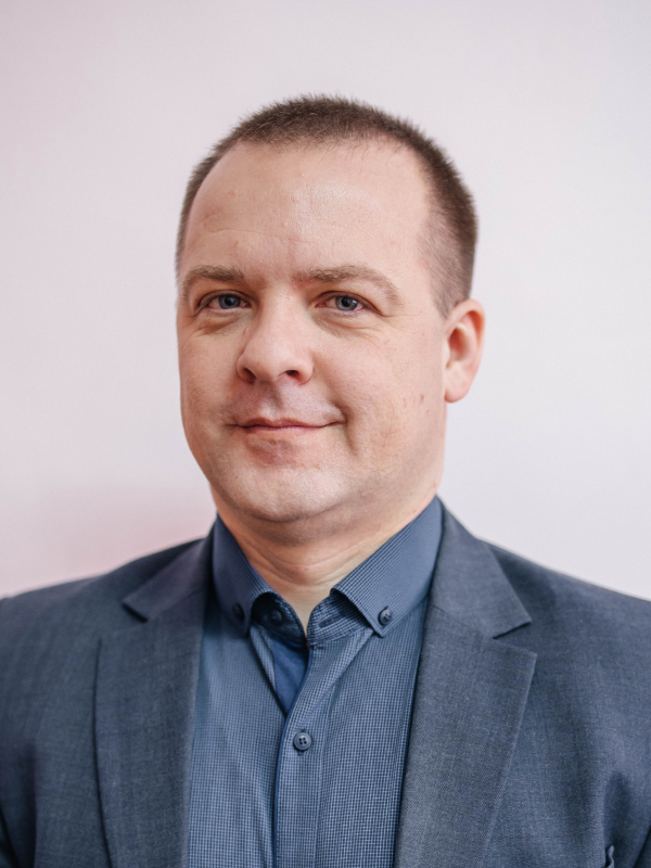 Ивахин Сергей Владимирович.